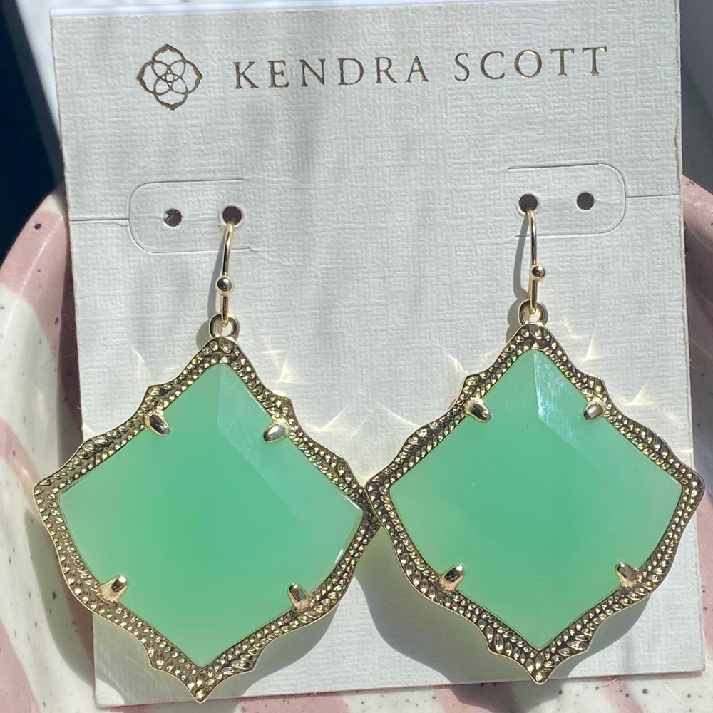 kendra scott green earrings